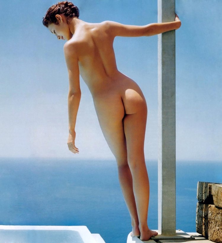 Olga Kurilenko Maxim