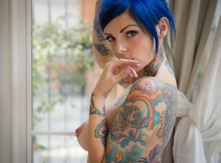 Suicide Girls Riae