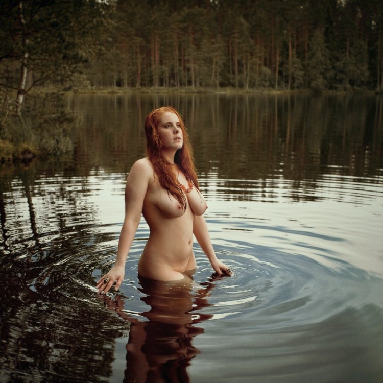 Erotic photos Mathilde Goehler