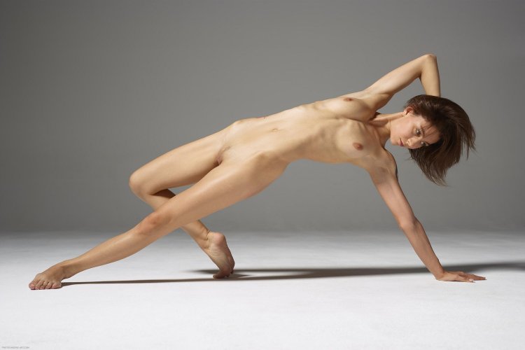 Hegra Alexander Ballerina nude hairy