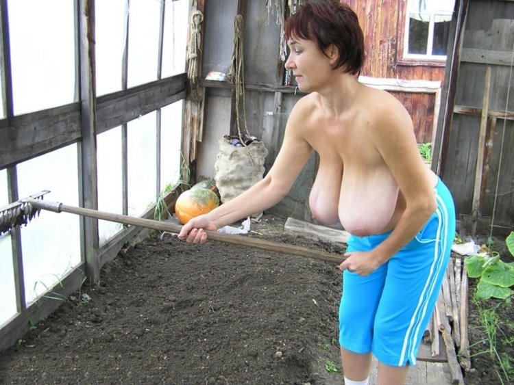 Women with big tits in the country