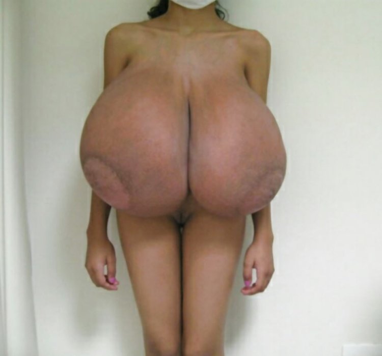 Naked chest Ting Hiafen