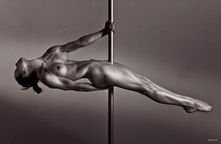 Naked women crossfit