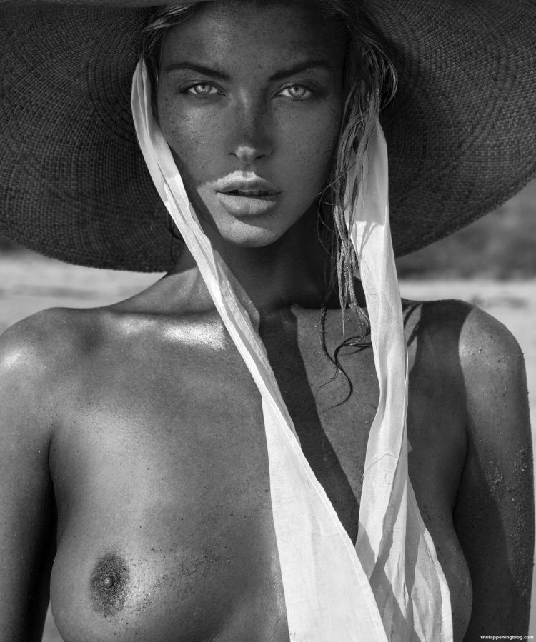 Erin Michelle Cummins Nude