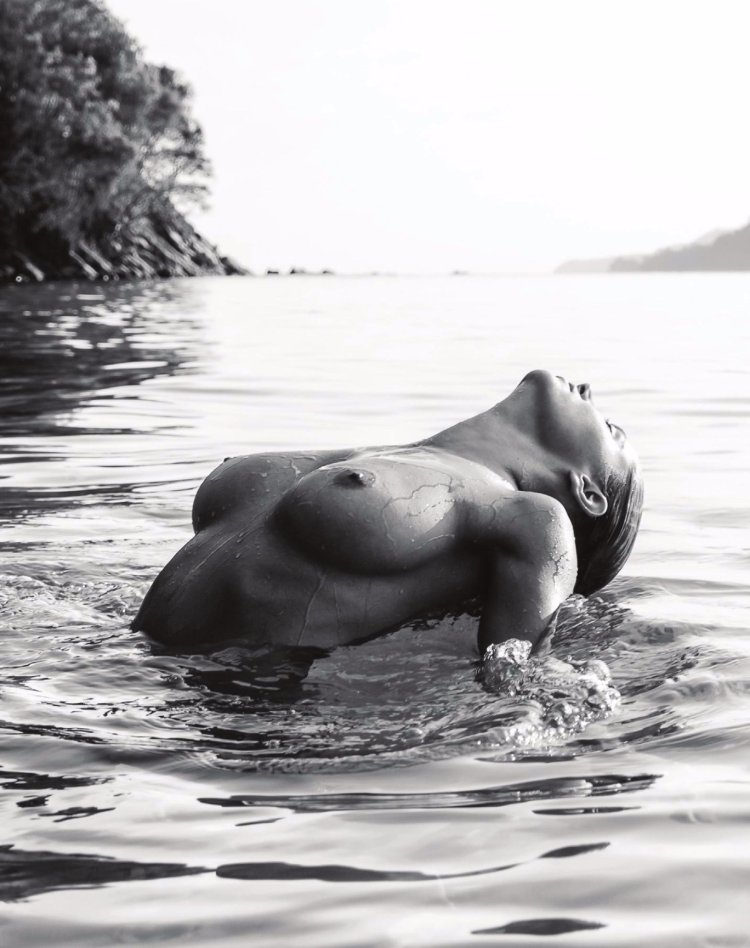 Genevieve Morton of a photo shoot