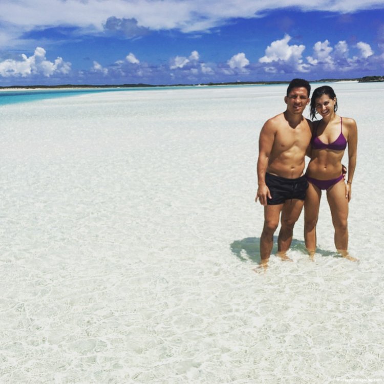 Intimate selfies of girls