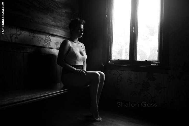 Alanna Masterson Sexy