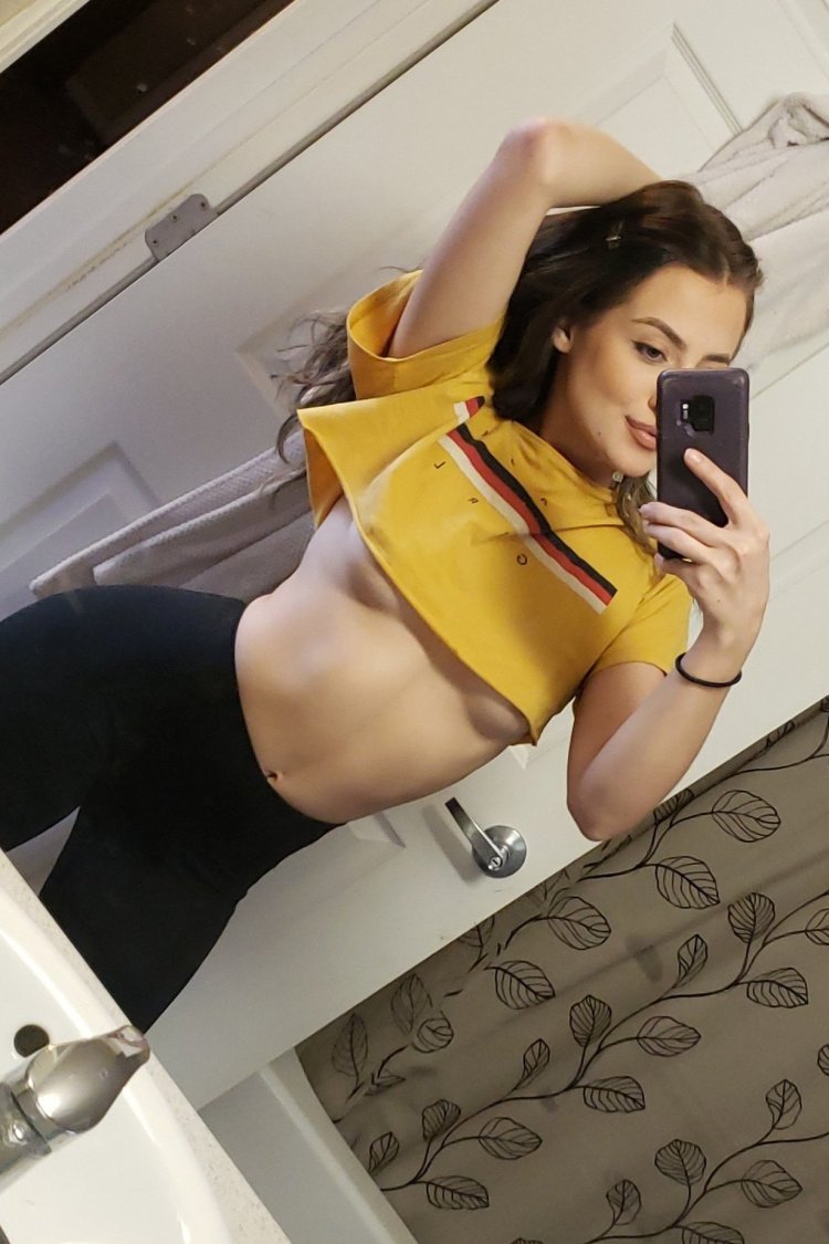 Carmen Valentina Naked