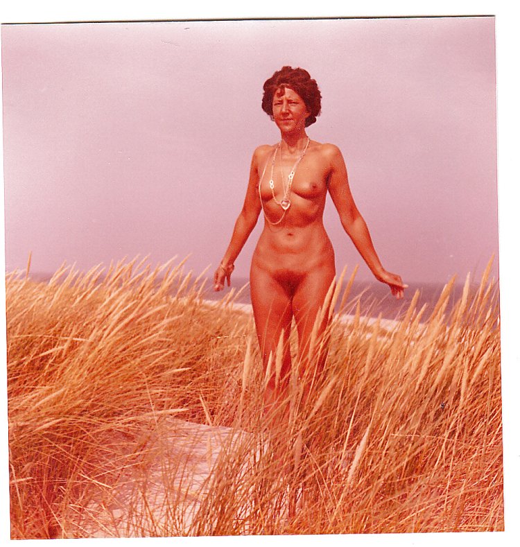 Nudism in Germany / FKK in Deutschland (2002)