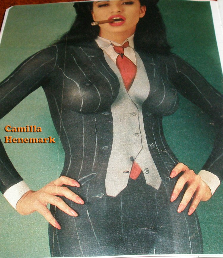 Model Camilla Row Naked