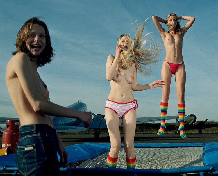 Shows his dumplter for money