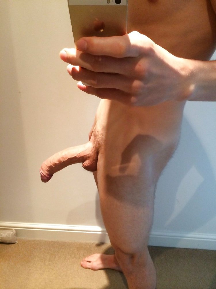 Aaron Moody BigwhiteCock Goyan Penis