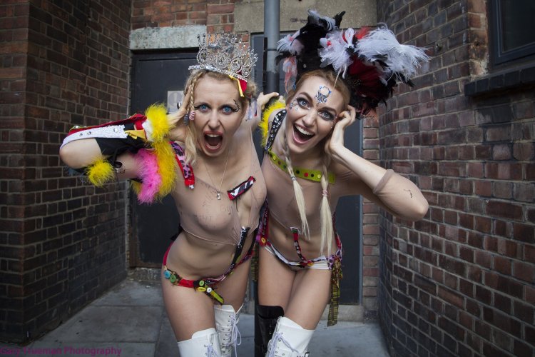 Naked trio with Catherine in the bathroom