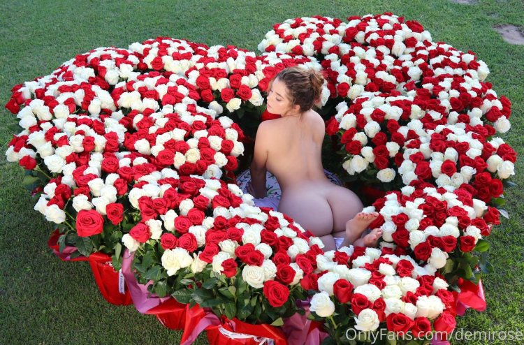 Demi Rose 2021 Naked Tits