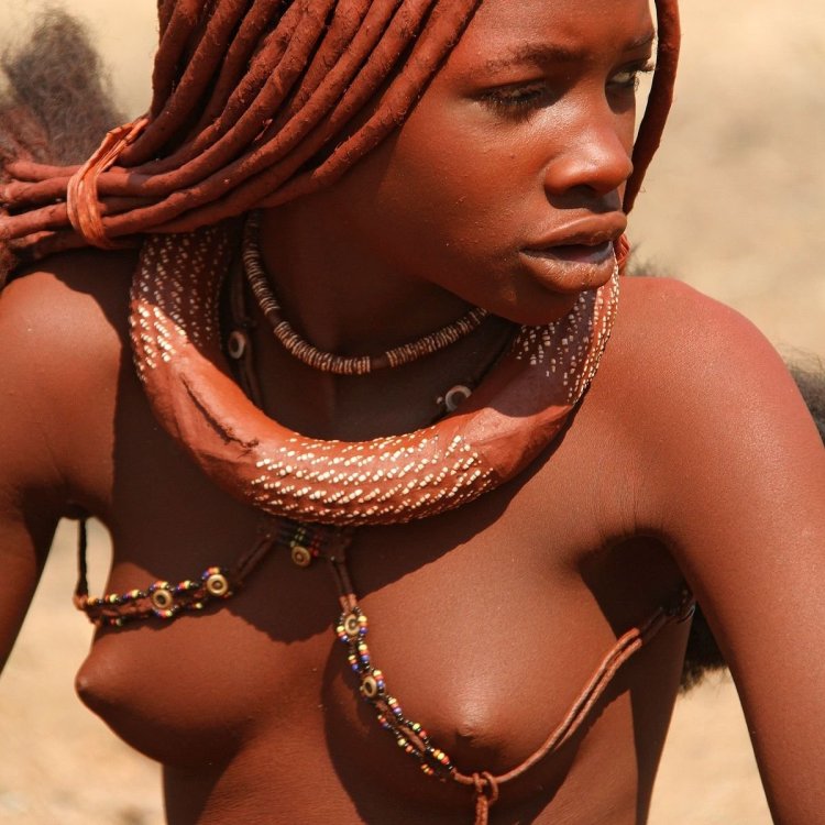 Beautiful naked African women