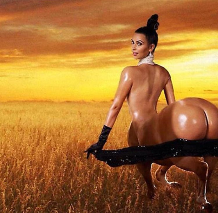Kim Kardashian naked photo shoot