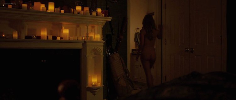 Hannah Kasulka without panties