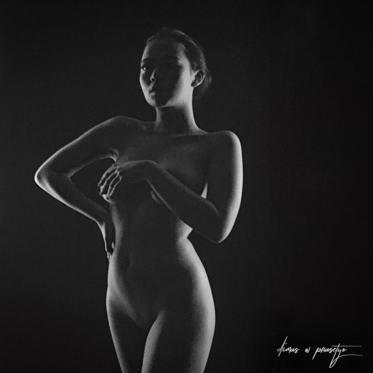 Nude Indonesian Model Vinny Kuntadi Fucking