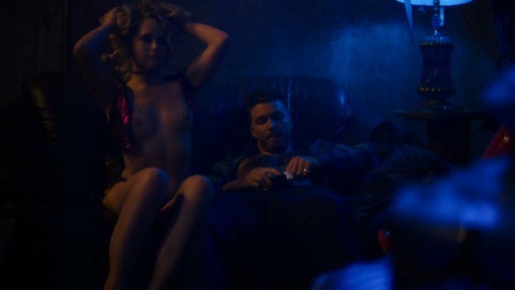 Insonia series striptease