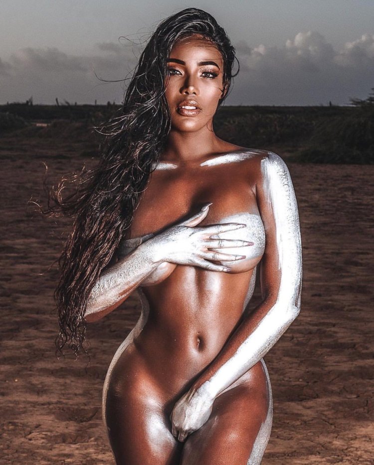 Monifa Jansen Bikini