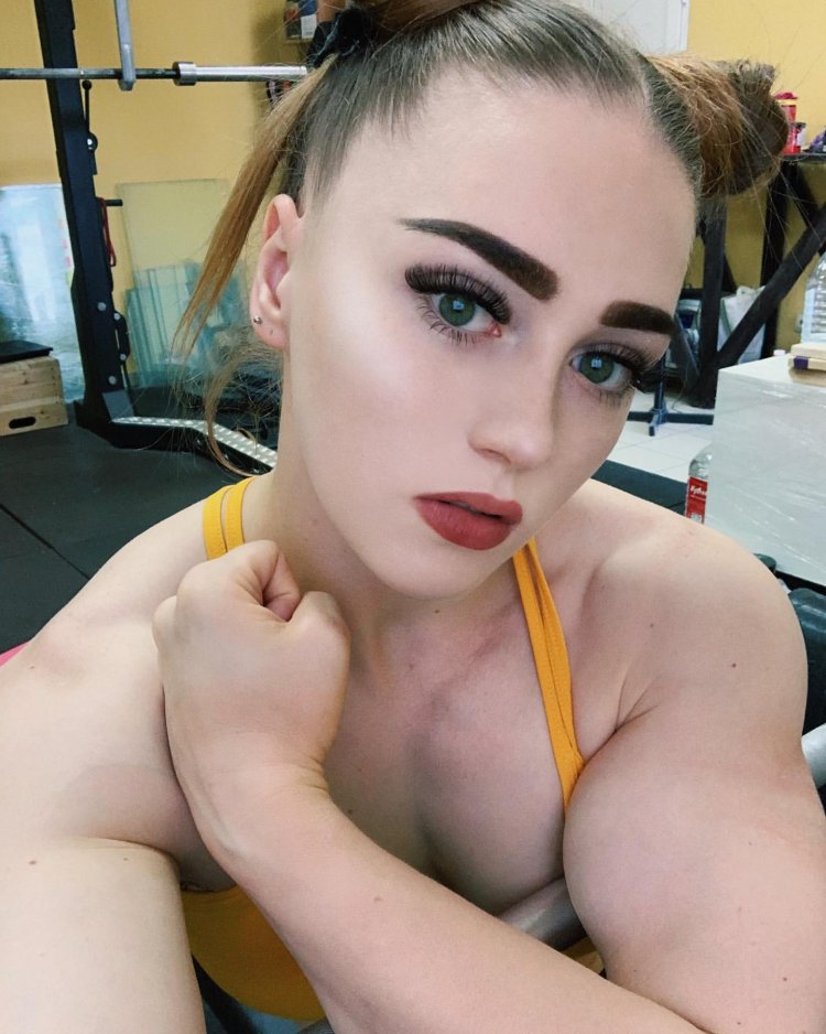 Julia vins sexy naked photo