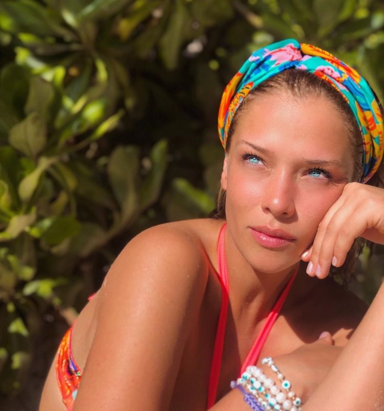 Carolina Miranda in a swimsuit