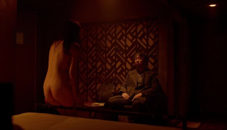 Alexandra Daddario NAKED