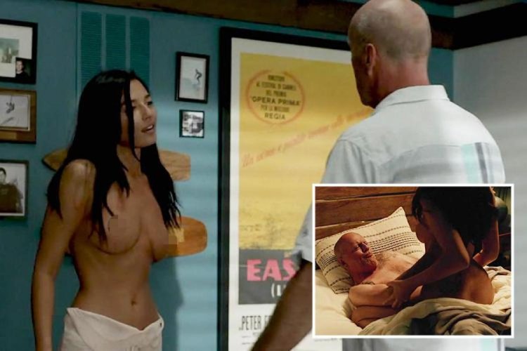 Jessica McLeod to Topless