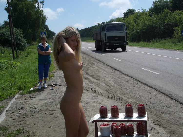 Erotic photo shoot on the road