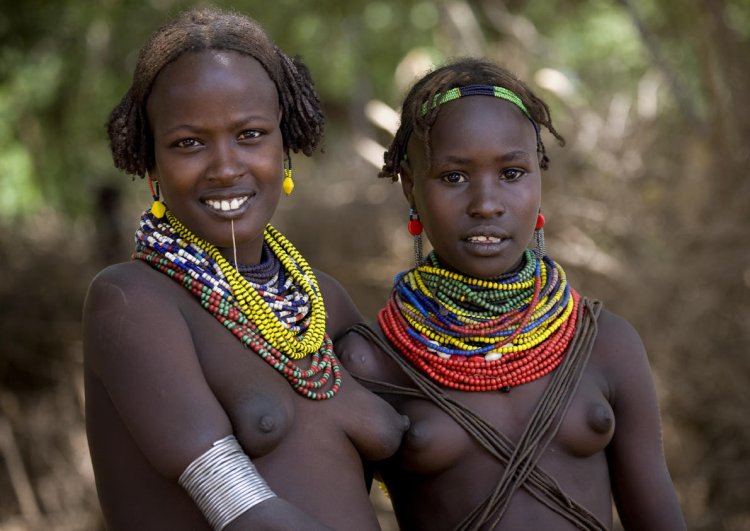 Beautiful naked Africans