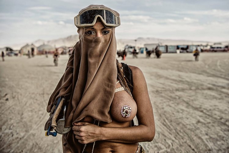 Burning man festival girl nude
