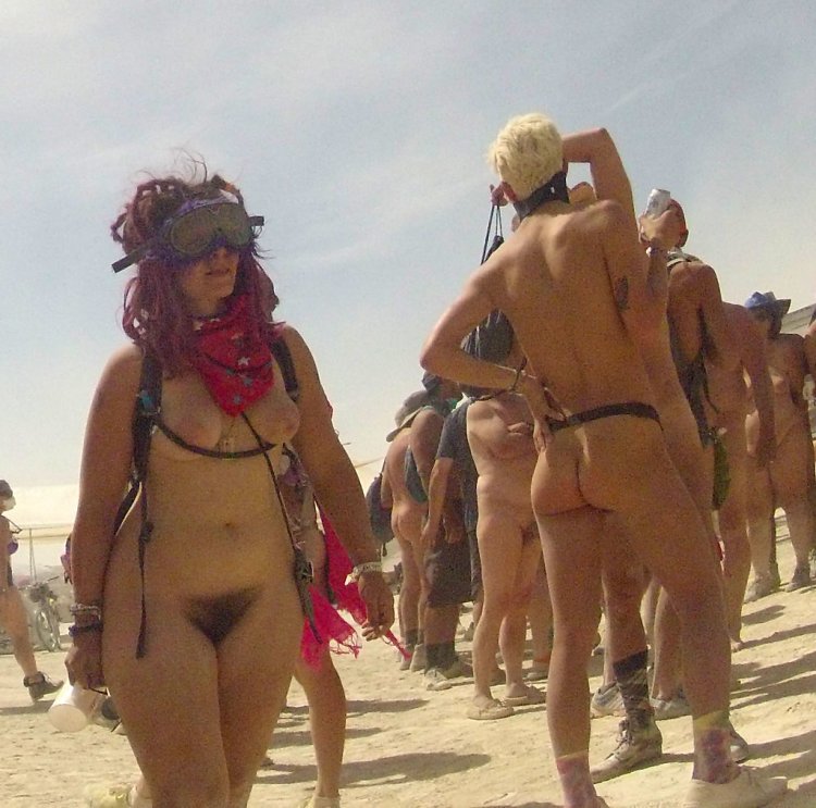 Berning Meng festival Nude