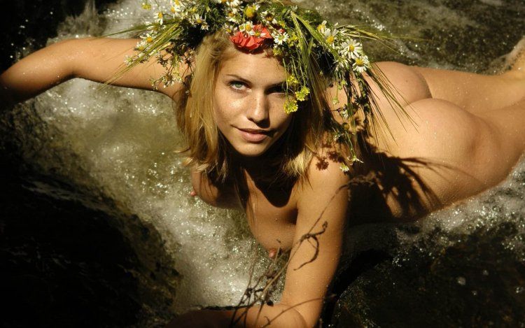 Naked red Tanya on Ivan Kupala