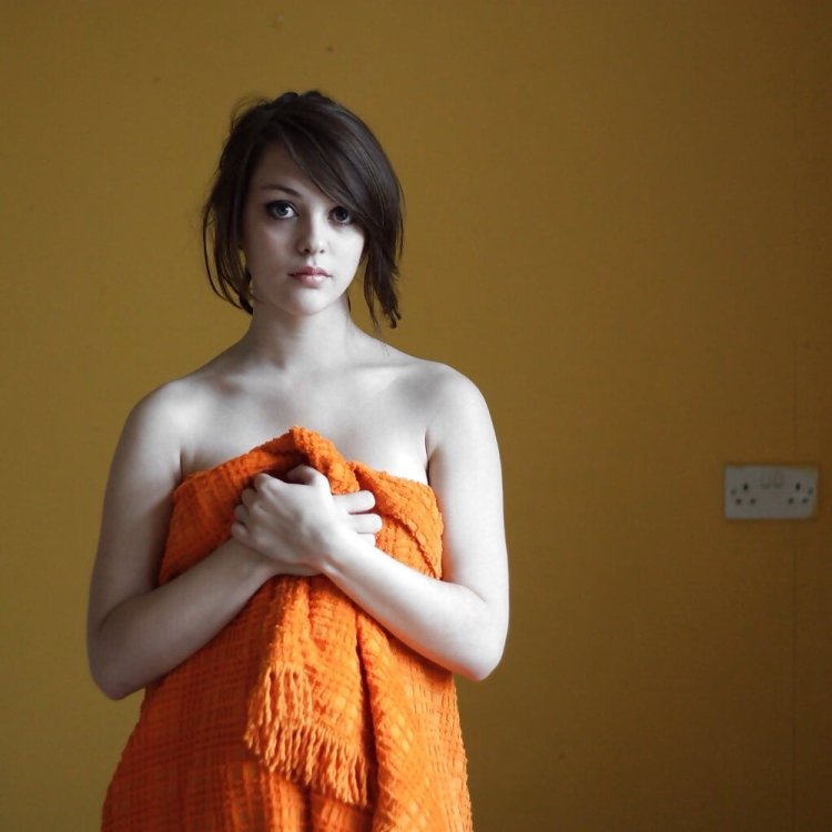 Imojen Putes Erotic photos