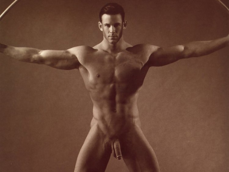An ideal naked man