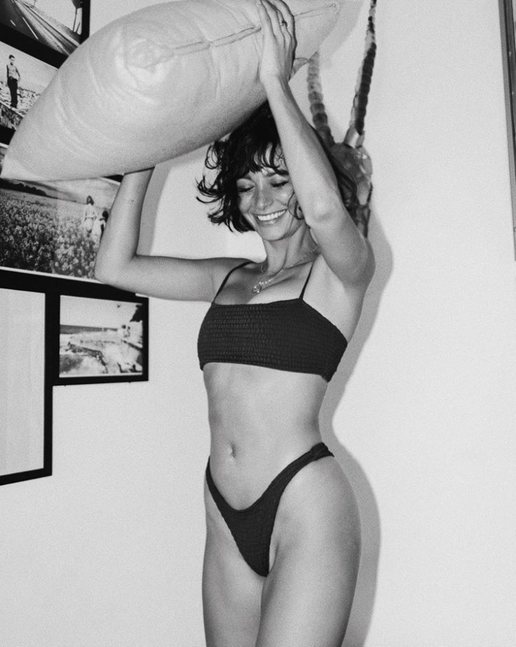 Taylor Lashay breasts