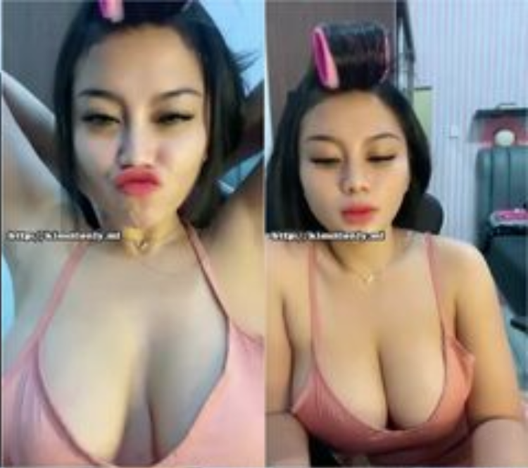 Model Bugil Rully Angelina