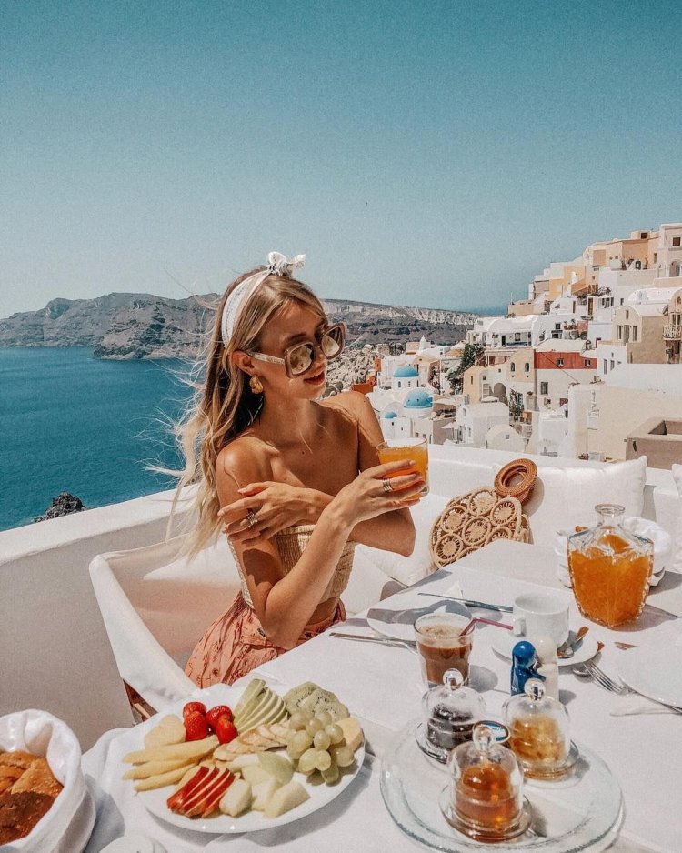 Denis Chariesta Bikini