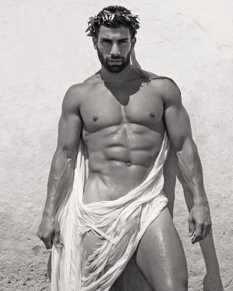 Three grace sculpture Siena