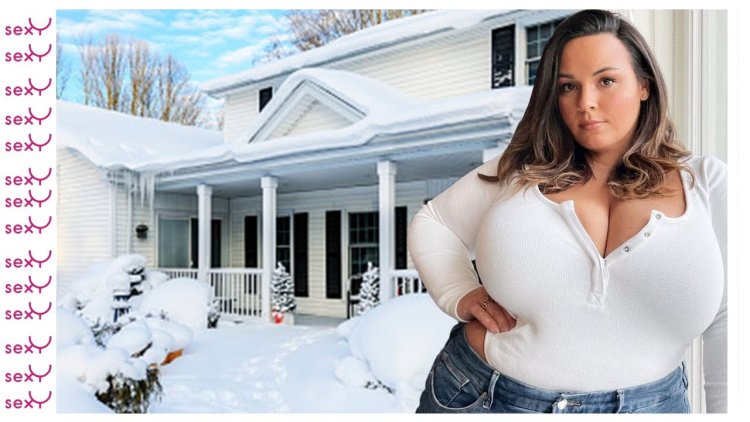 Nicole Johanson is naked