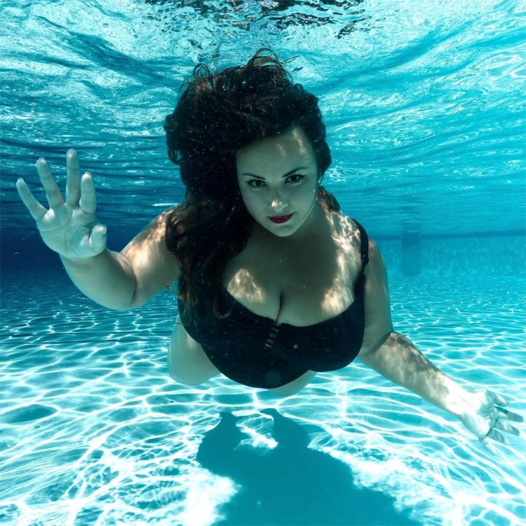 Nicole Johanson Plus Saiz