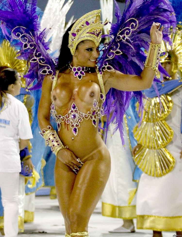 Viviana Castro Carnival
