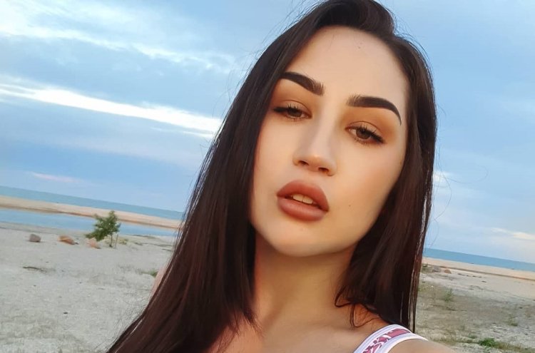 Louisa Khovanski 2021