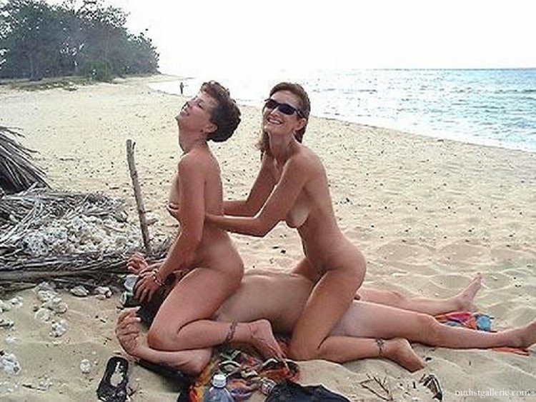 Family nudist beach private