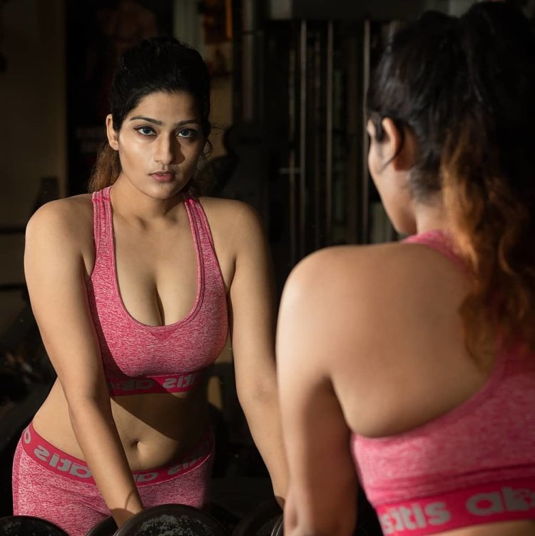 Shraddha Kapoor Hot Scenes