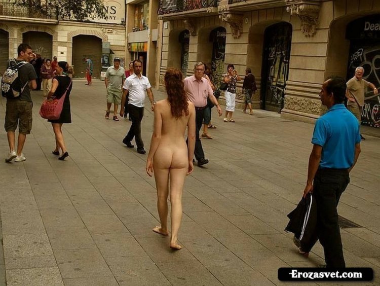 Spended naked in the streets