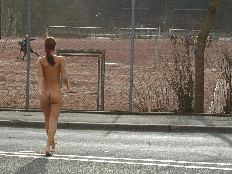 Naked Susana Spears in Bound Cargo Ancensored