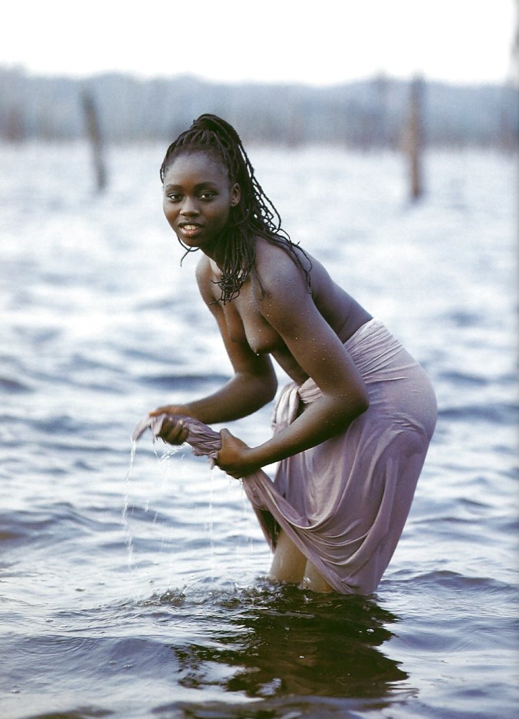 Naked African girls