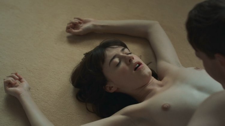 Daisy Edgar-Jones Naked