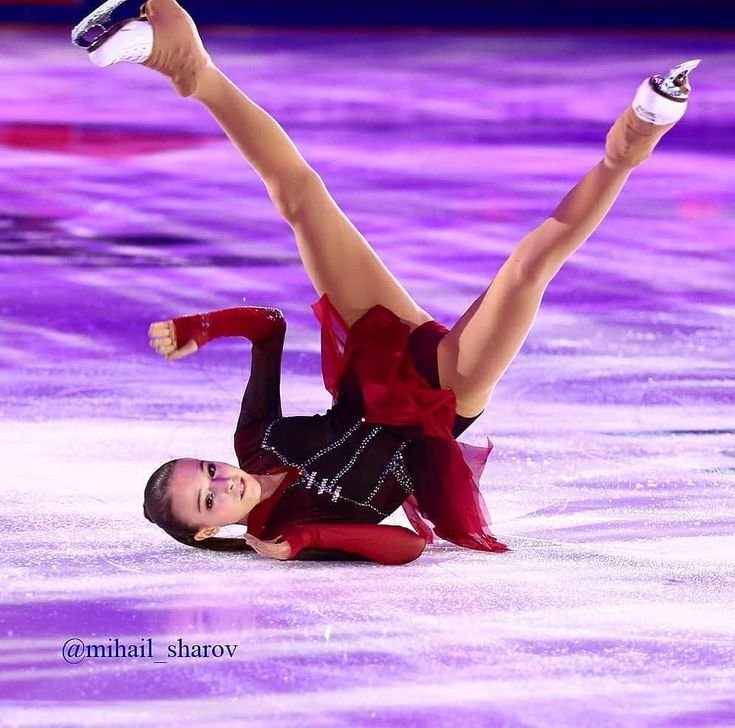 Anna Shcherbakova skater